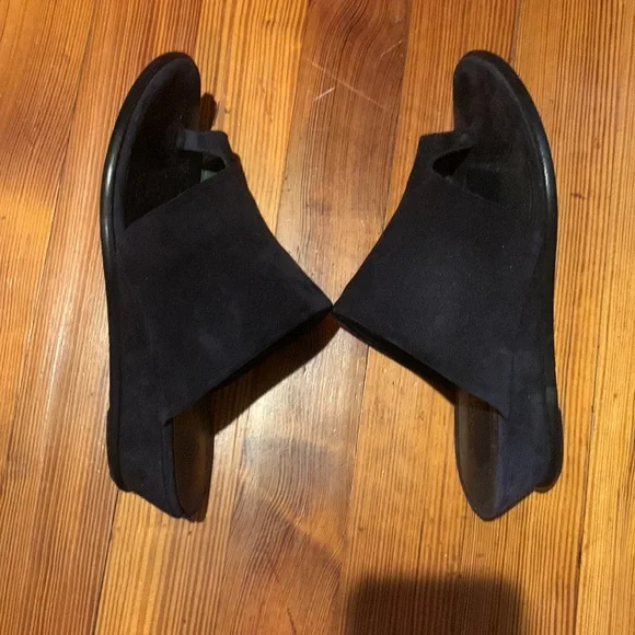 Navy suede Vince sandals with small wedge - Picture 4 of 5